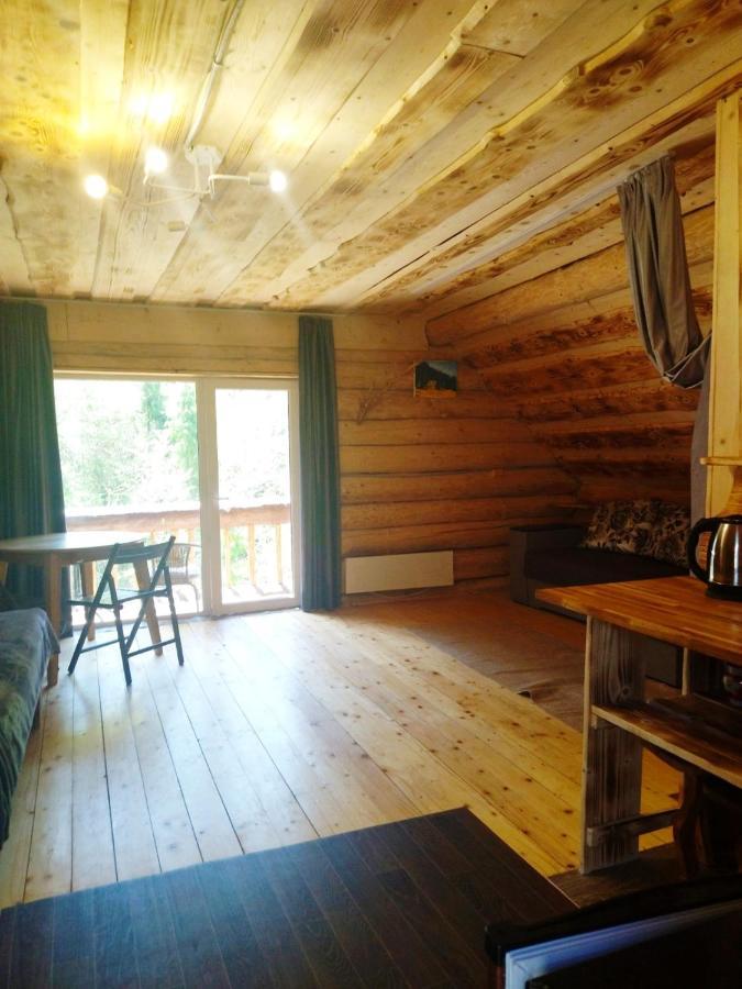 Bungalow In Mauntains With Chan Near The Forest Slavske Exterior foto